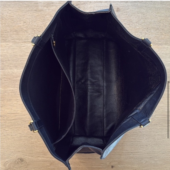 Chanel Black Leather Tote Bag - Picture 6 of 13